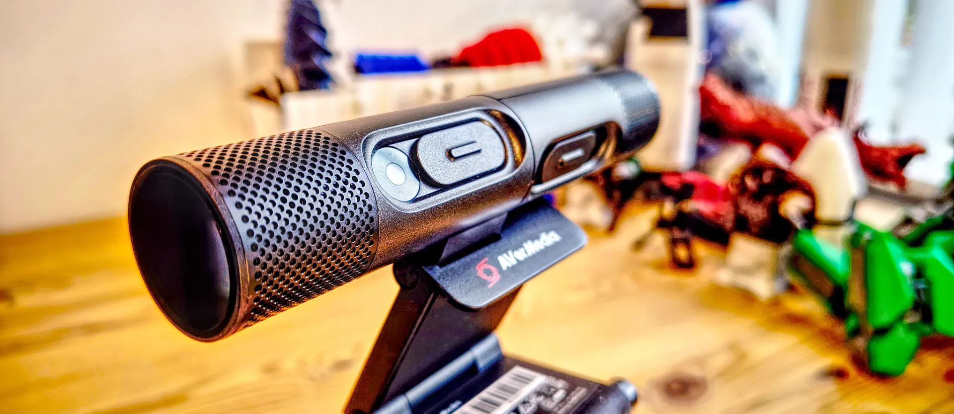 433050Обзор AverMedia Dualcam PW313D: одна голова хорошо, а две лучше