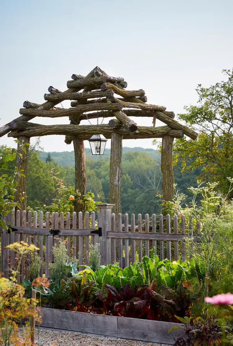 Идеальный огород на высоких грядках: 7 правил потрясающего дизайна