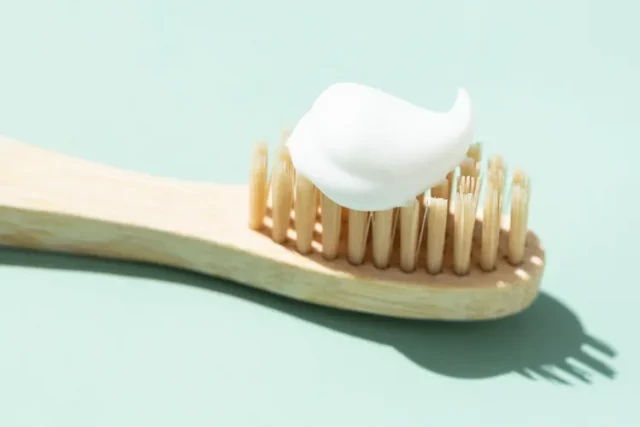 Чистка зубов