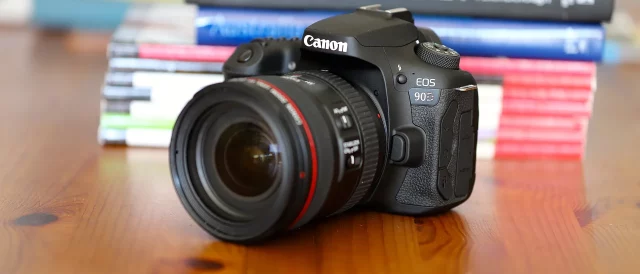 Canon EOS 90D