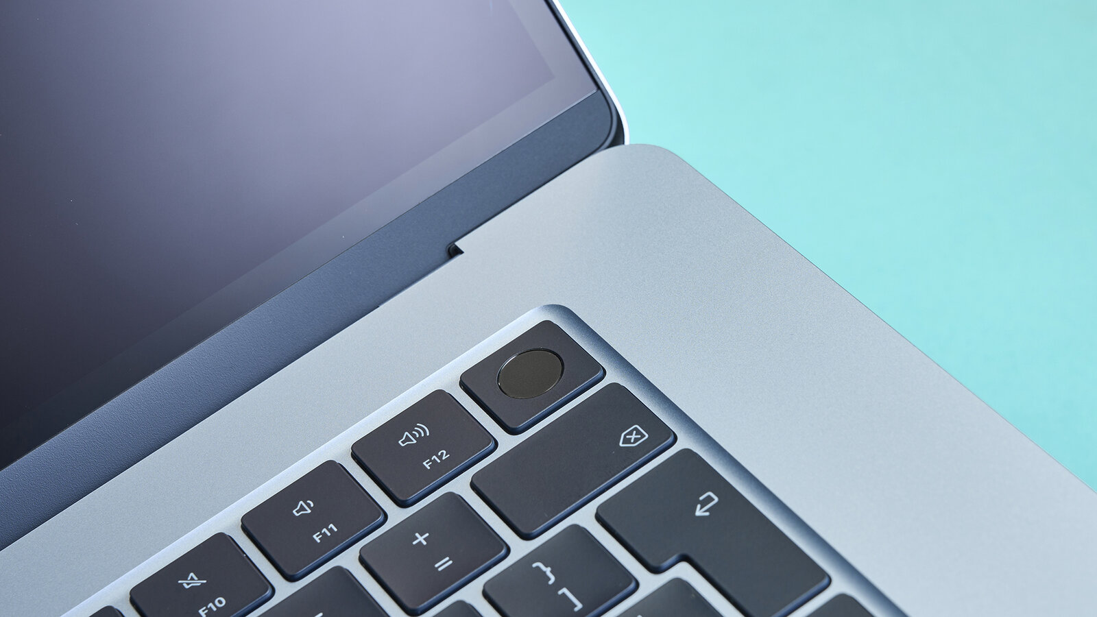 MacBook за разумные деньги: Apple меняет стратегию?