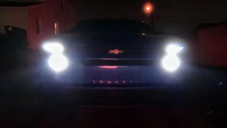 Обзор Chevrolet Equinox EV LT 2025: все плюсы и минусы бюджетного электромобиля фото