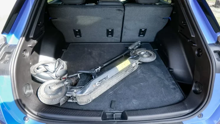 Обзор Chevrolet Equinox EV LT 2025: все плюсы и минусы бюджетного электромобиля фото