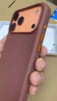 Ярче некуда: как будет выглядеть оранжевый iPhone 17 Pro в новом чехле Apple