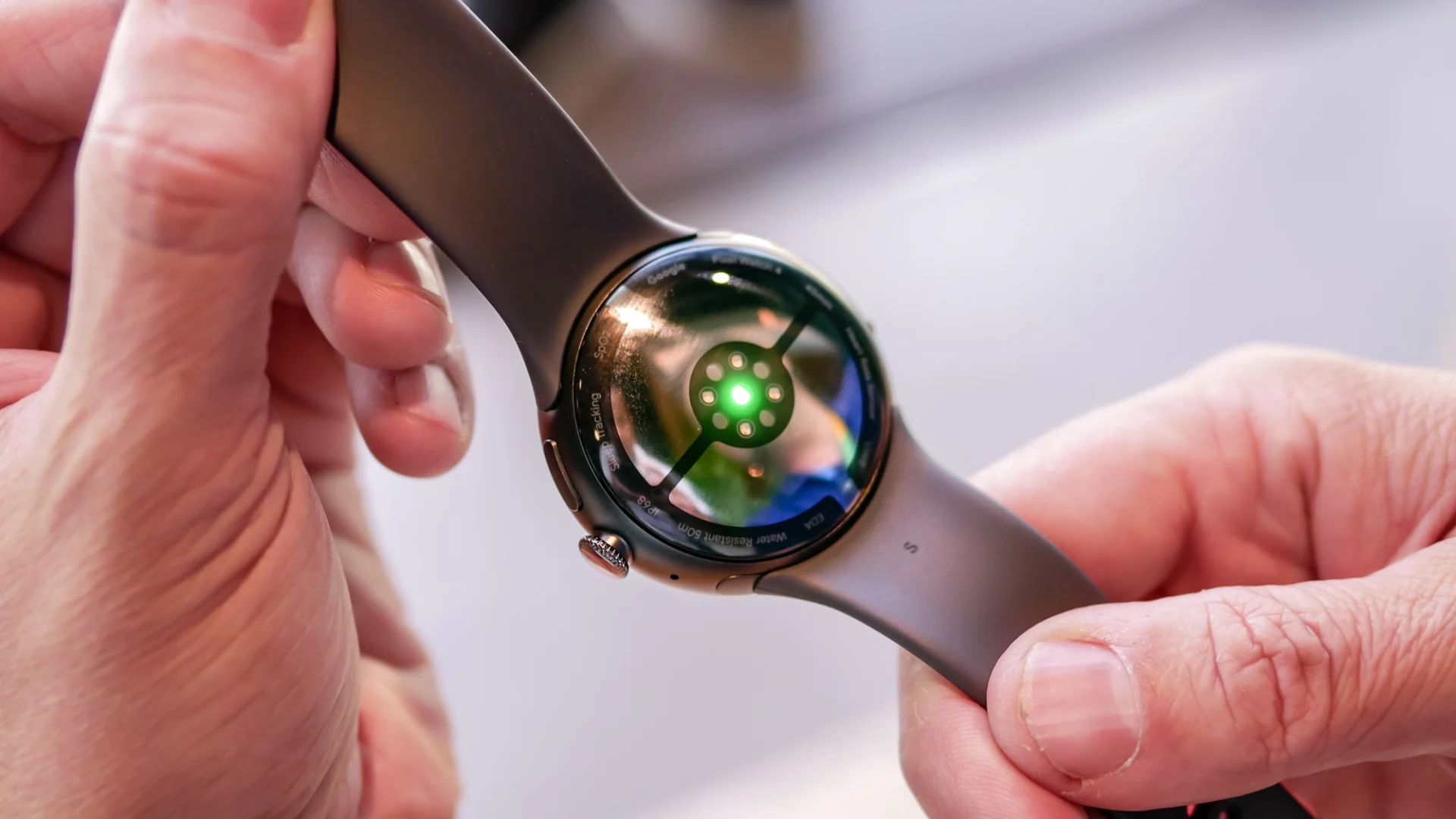 Анонсированы Google Pixel Watch 4 — дата выхода, цена и новая технология спасения жизни