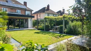 Как спасти газон в жару: 3 секрета идеальной стрижки от экспертов, которые должен знать каждый