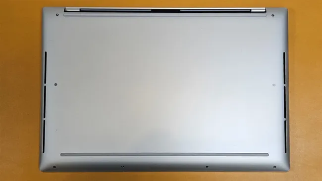 Обзор Dell 16 Premium: единственный конкурент MacBook Pro 16 картинка Dell 16 Premium