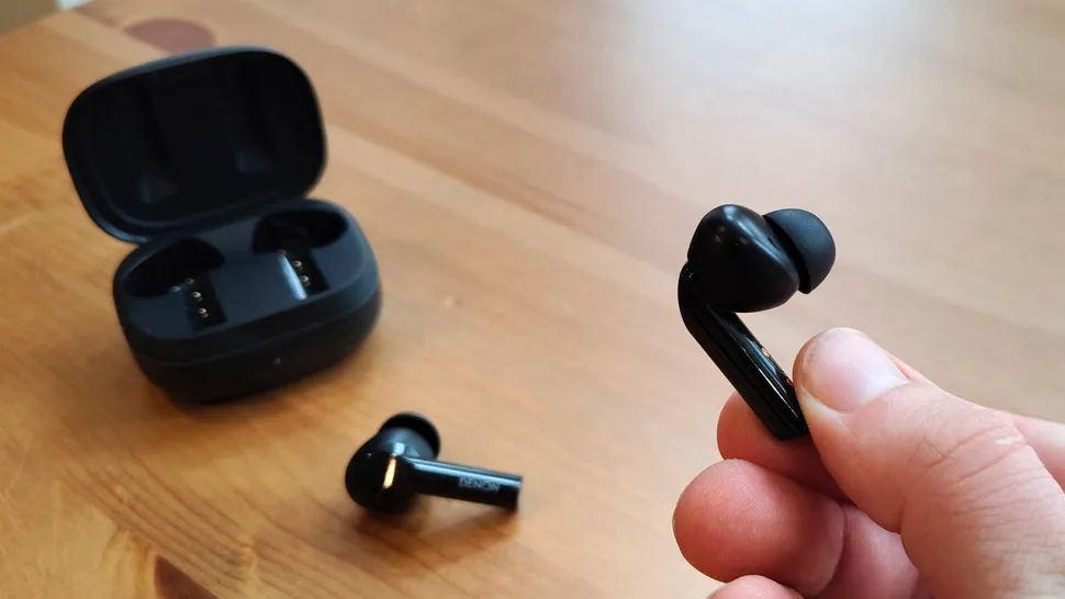 Обзор Denon AH-C840NCW: насколько хороши эти бюджетные конкуренты AirPods Pro? картинка Denon AH-C840NCW