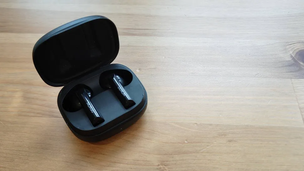 Обзор Denon AH-C840NCW: насколько хороши эти бюджетные конкуренты AirPods Pro? картинка Denon AH-C840NCW