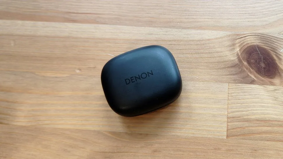 Обзор Denon AH-C840NCW: насколько хороши эти бюджетные конкуренты AirPods Pro? картинка Denon AH-C840NCW