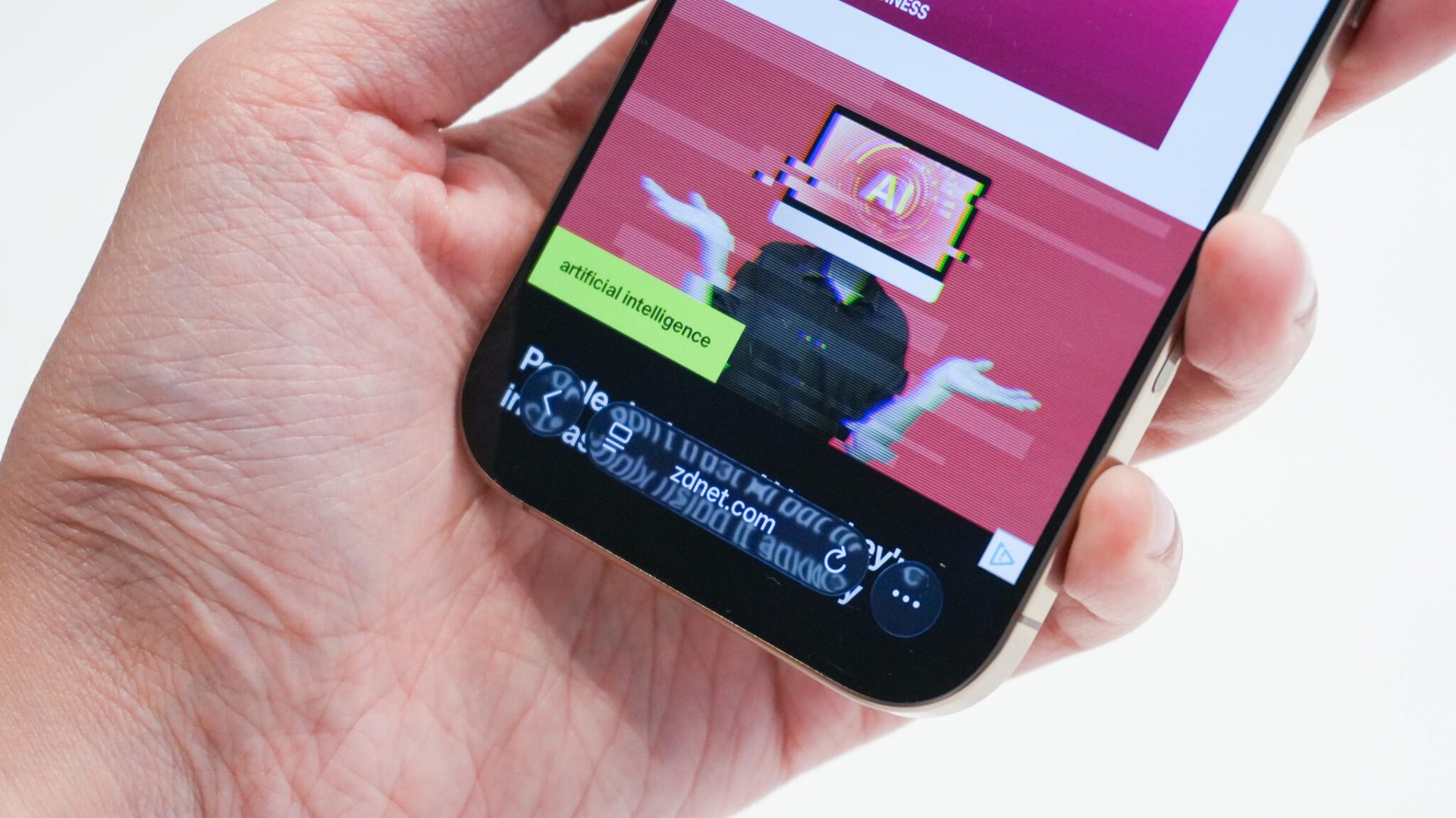 iOS 26 Beta — первые впечатления от будущего Apple