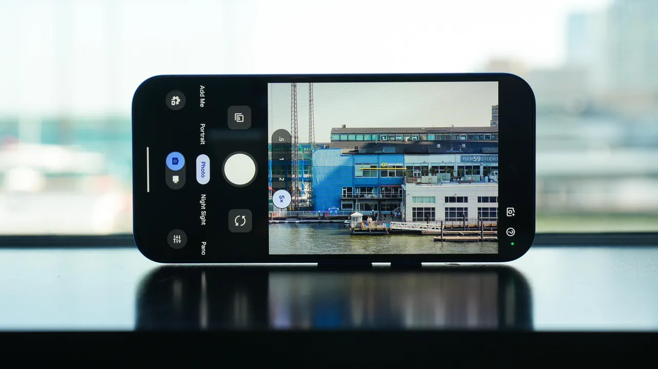 Apple Intelligence — полный провал? 7 функций ИИ от Google и OpenAI, которые отчаянно нужны iPhone 17 картинка Apple Intelligence — полный провал? 7 функций ИИ от Google и OpenAI, которые отчаянно нужны iPhone 17