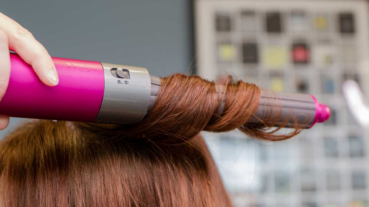 3 причины ждать зубную щетку Dyson в этом году фото