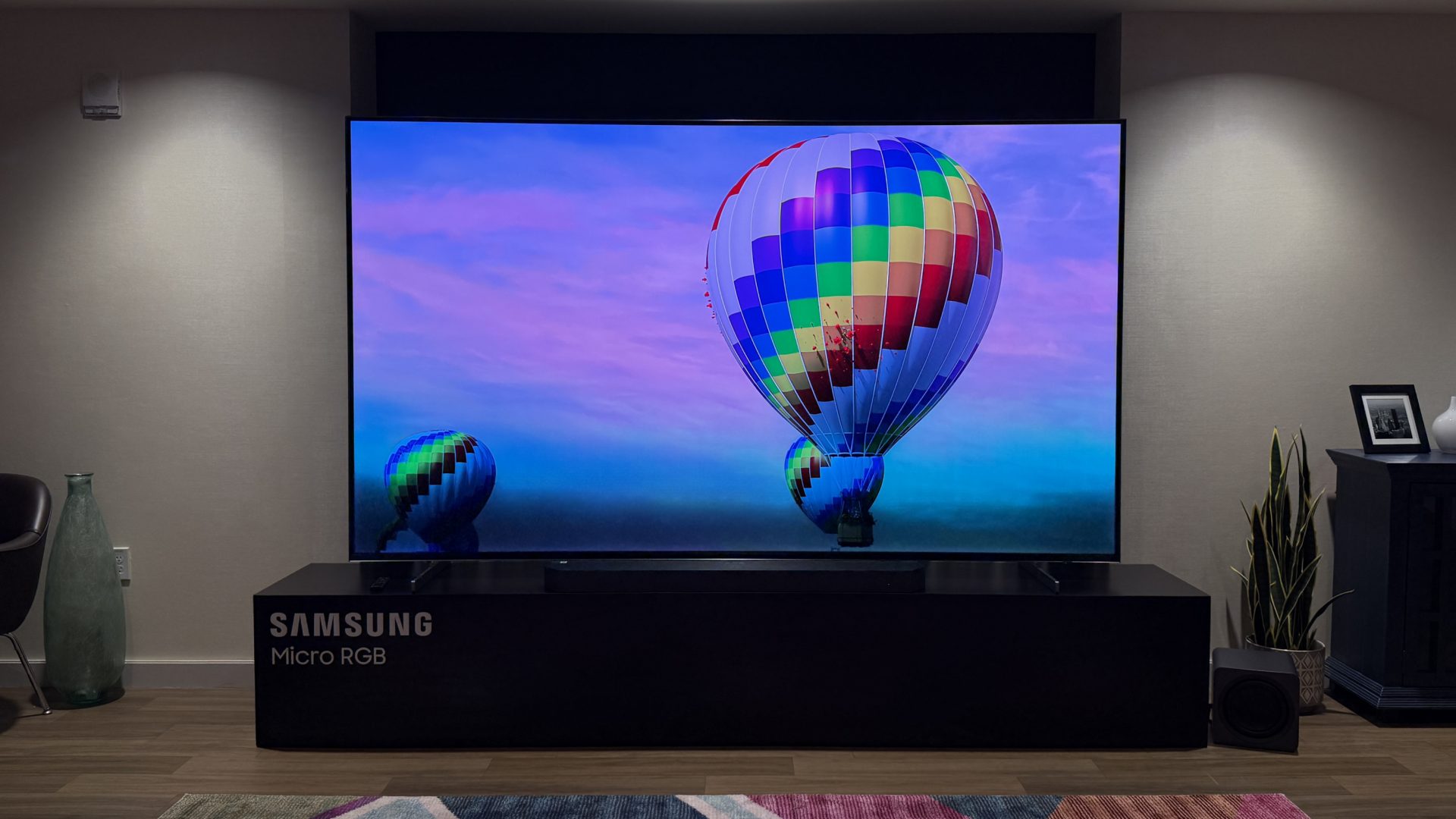 447833Революция в качестве изображения: как Micro RGB TV от Samsung бьет Mini LED
