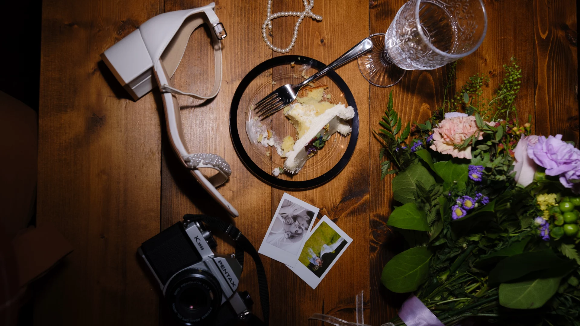 Ретро-камеры снова в моде. Но с ними возвращается и плохая фотография: размытая, зернистая и с жесткой вспышкой