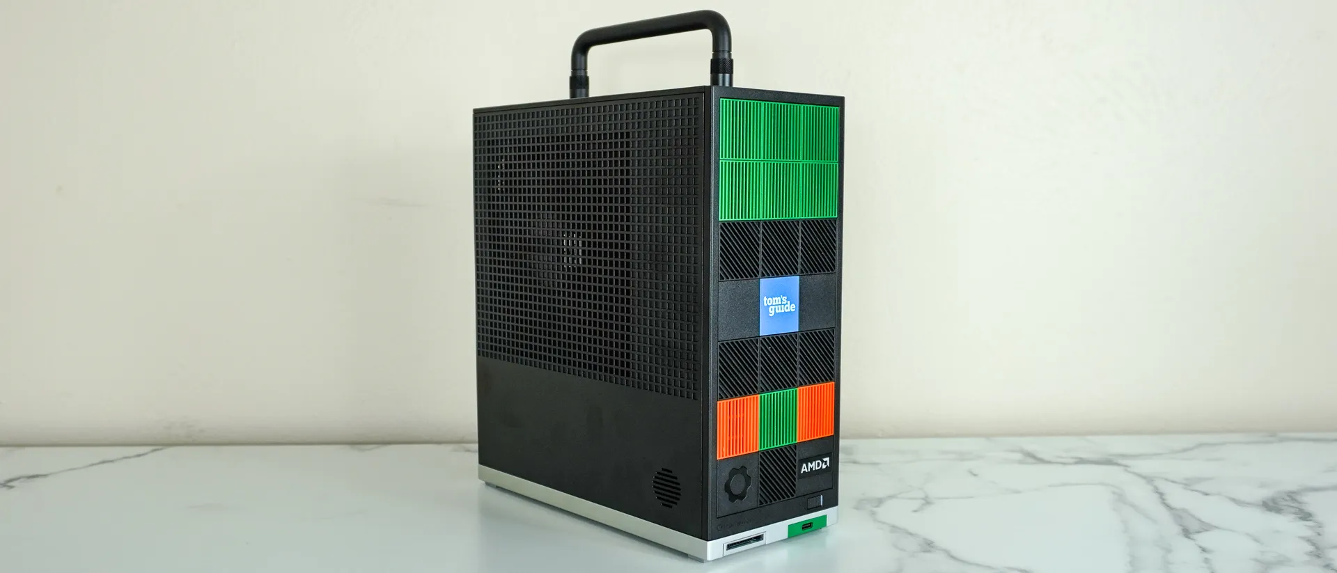 Обзор Framework Desktop – мощность и большие возможности