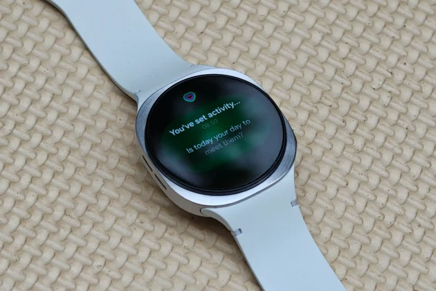 Обзор Galaxy Watch 8: новый дизайн, знакомые функции фото