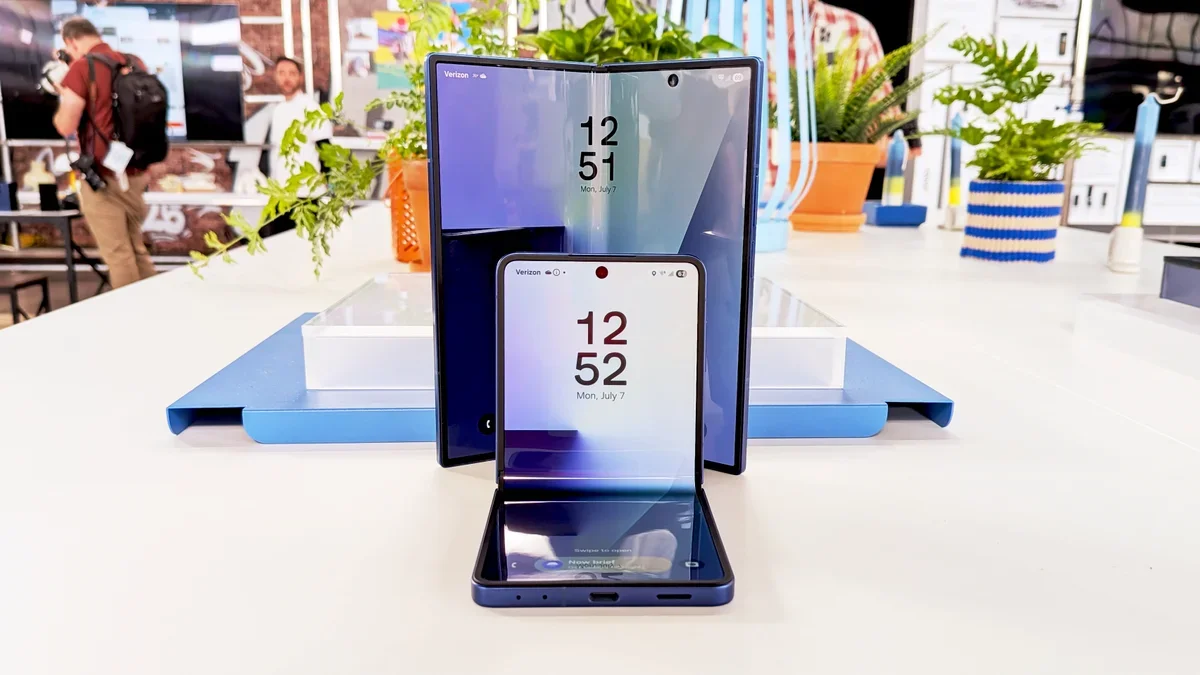 424542Galaxy Z Fold 7: шарнир боится холода? Неожиданная слабость флагмана!