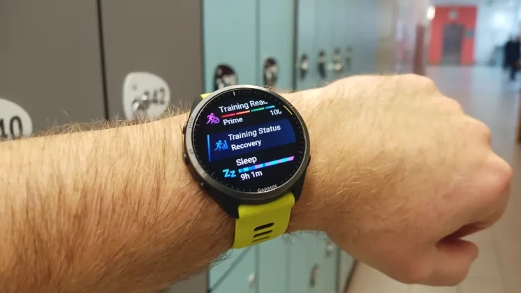 Garmin Forerunner 965 обзор смарт-часы с AMOLED-экраном