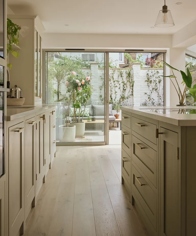 Вы все еще пользуетесь этой губкой? 5 сигналов, что она вас отравляет