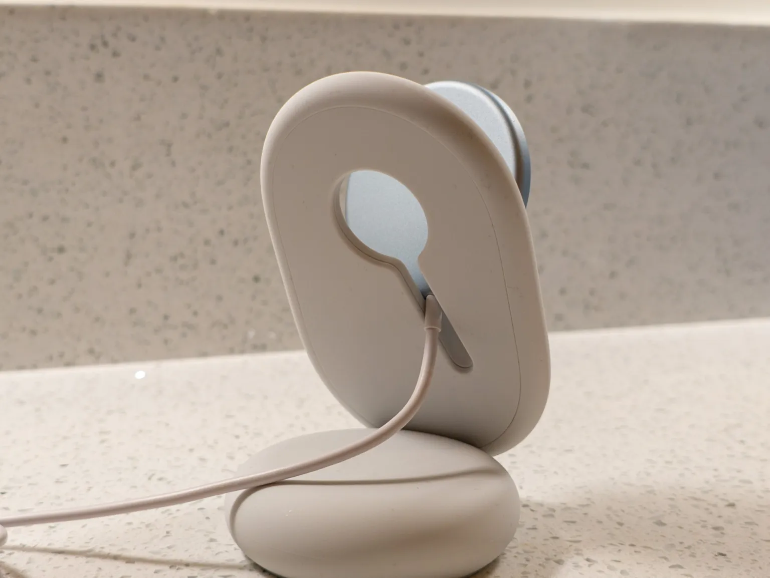 Pixel 10 с PixelSnap