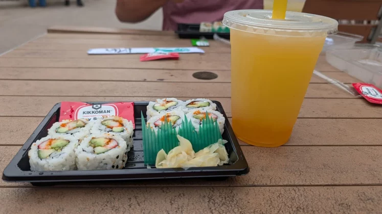 Обзор Google Pixel 10 Pro: не торопитесь выбрасывать ваш Pixel 9 Pro фото