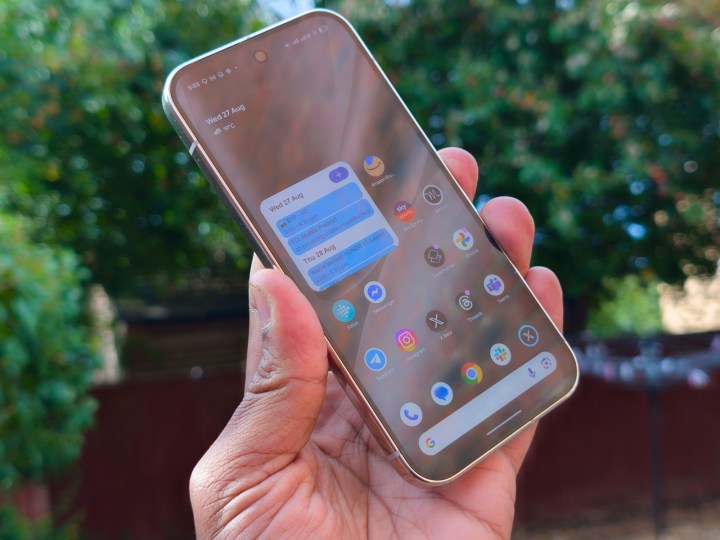 Pixel 10 Pro: Первый контакт с будущим от Google. Что внутри? картинка Pixel 10 Pro: Первый контакт с будущим от Google. Что внутри? фото