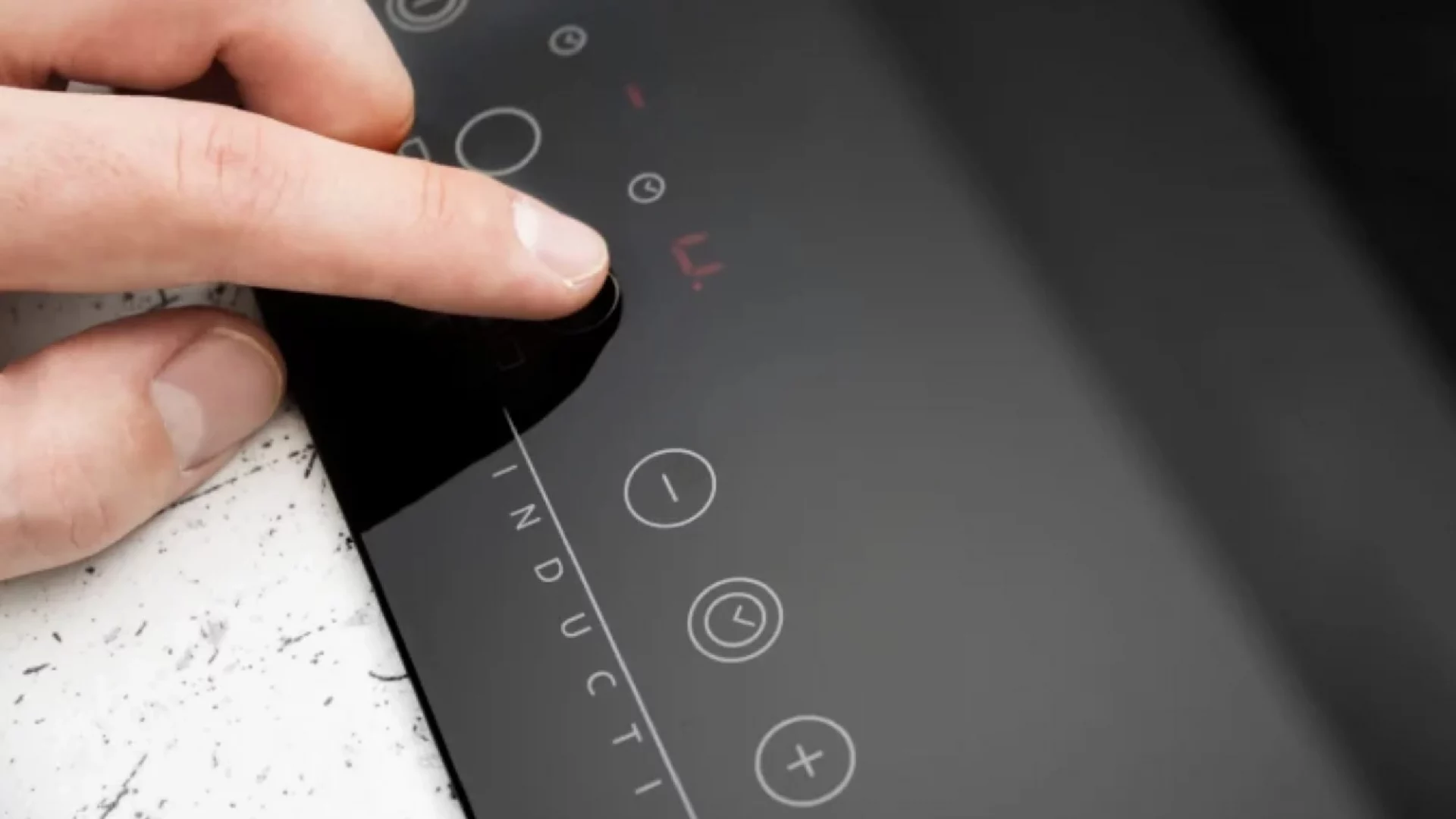 Стоит ли переходить на индукционную плиту? 6 шеф-поваров вынесли свой вердикт — и он вас удивит