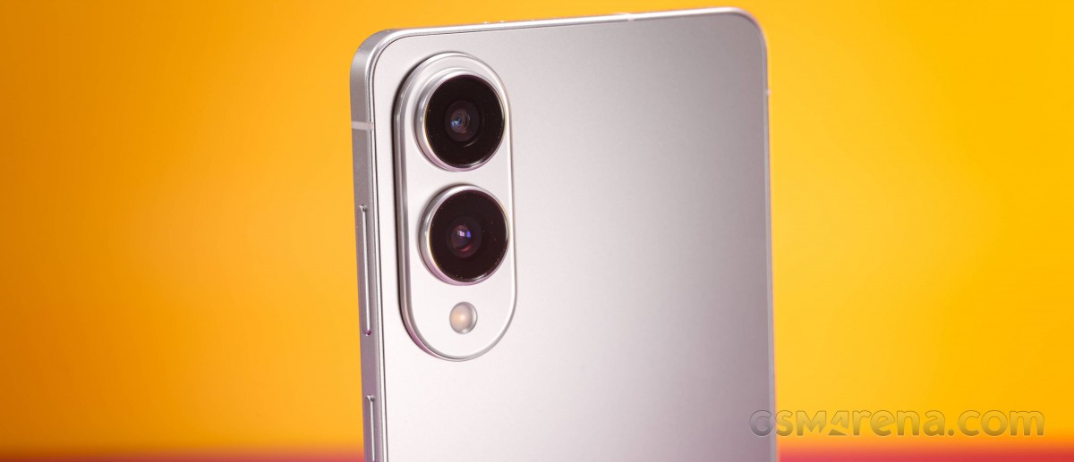 453332Samsung Galaxy S26 Edge не получит значительного апгрейда батареи