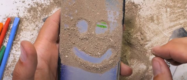 Samsung сделал невозможное: почти неломающийся Z Flip7