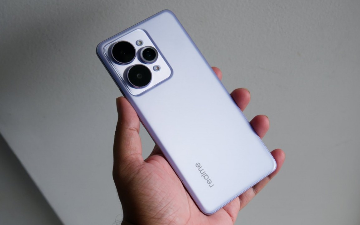 432606Realme бьёт рекорды: 3 ОС-апдейта и 4 года защиты!