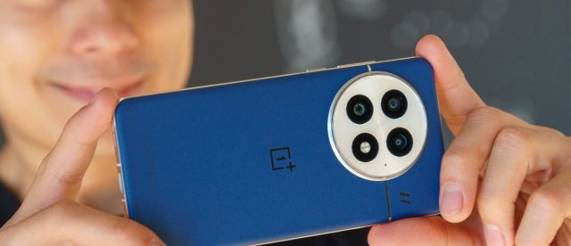 OnePlus 15 vs конкуренты: кто кого? На кону — экран 165 Гц