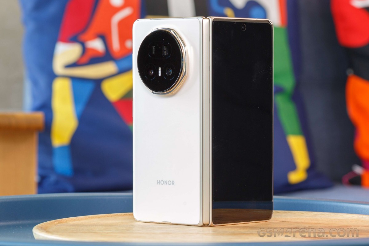 Honor Magic V5 в UK: что известно о складном флагмане?