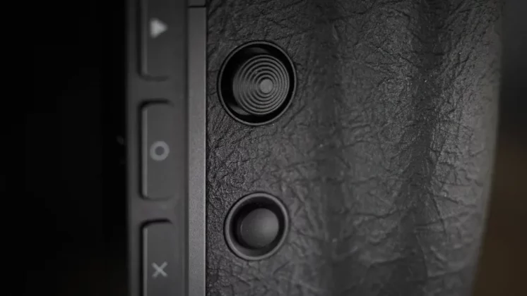 Обзор Hasselblad X2D II 100C: фотомонстр в свитере Armani фото