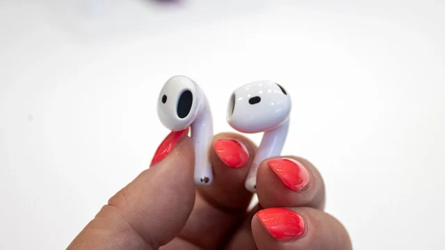 Будущая функция AirPods может сделать их лучшими наушниками для меломанов!