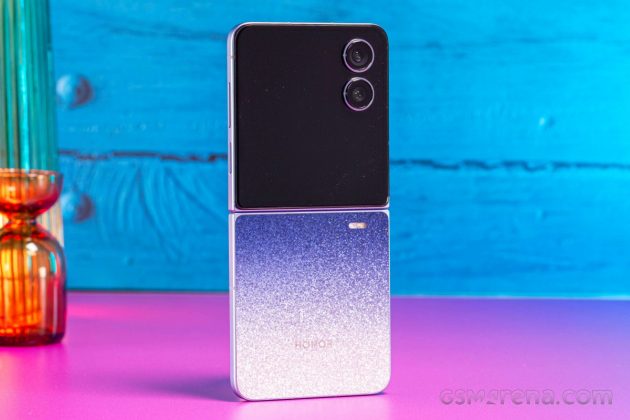 Honor Magic V Flip2 Jimmy Choo Edition