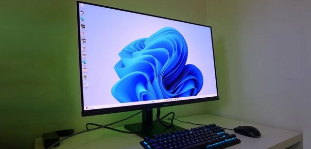 HP Omen 32 OLED 4K Премиум-качество и скорость 1 HP Omen 32 OLED 4K