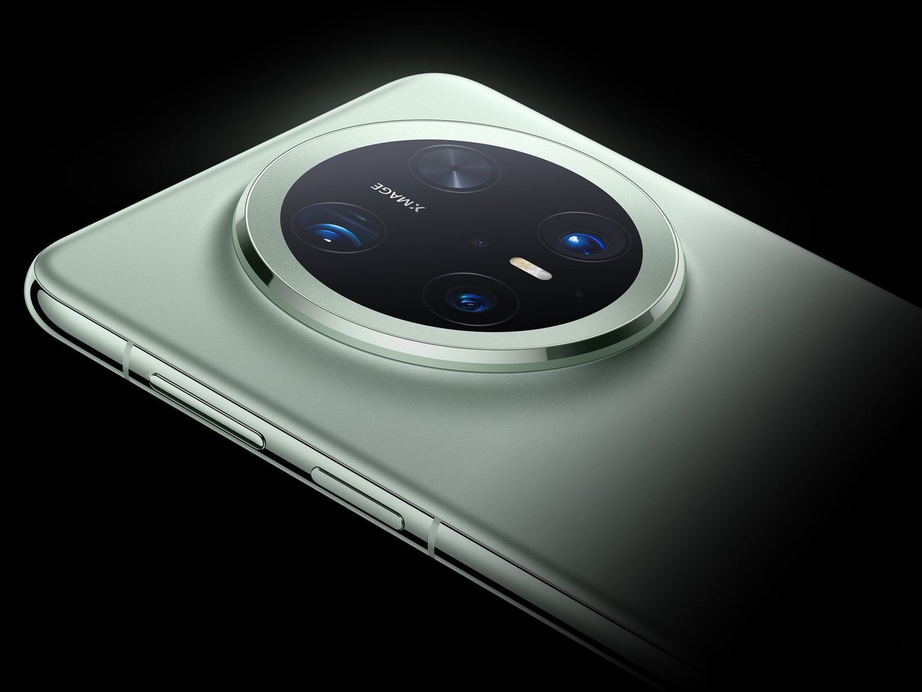 Пустота на рынке: почему технологии Huawei остались непревзойденными