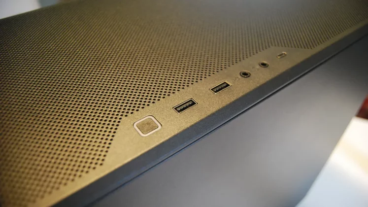 Обзор iBuyPower Slate 8 Mesh: игровой ПК по конкурентоспособной цене, готовый к работе фото