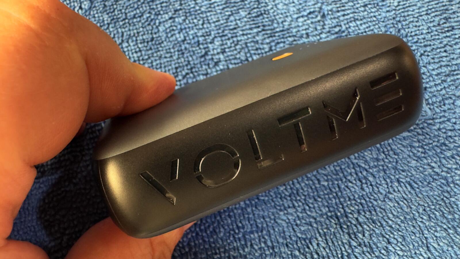 Пауэрбанк-монстр! Заряжает 3 устройства одновременно!