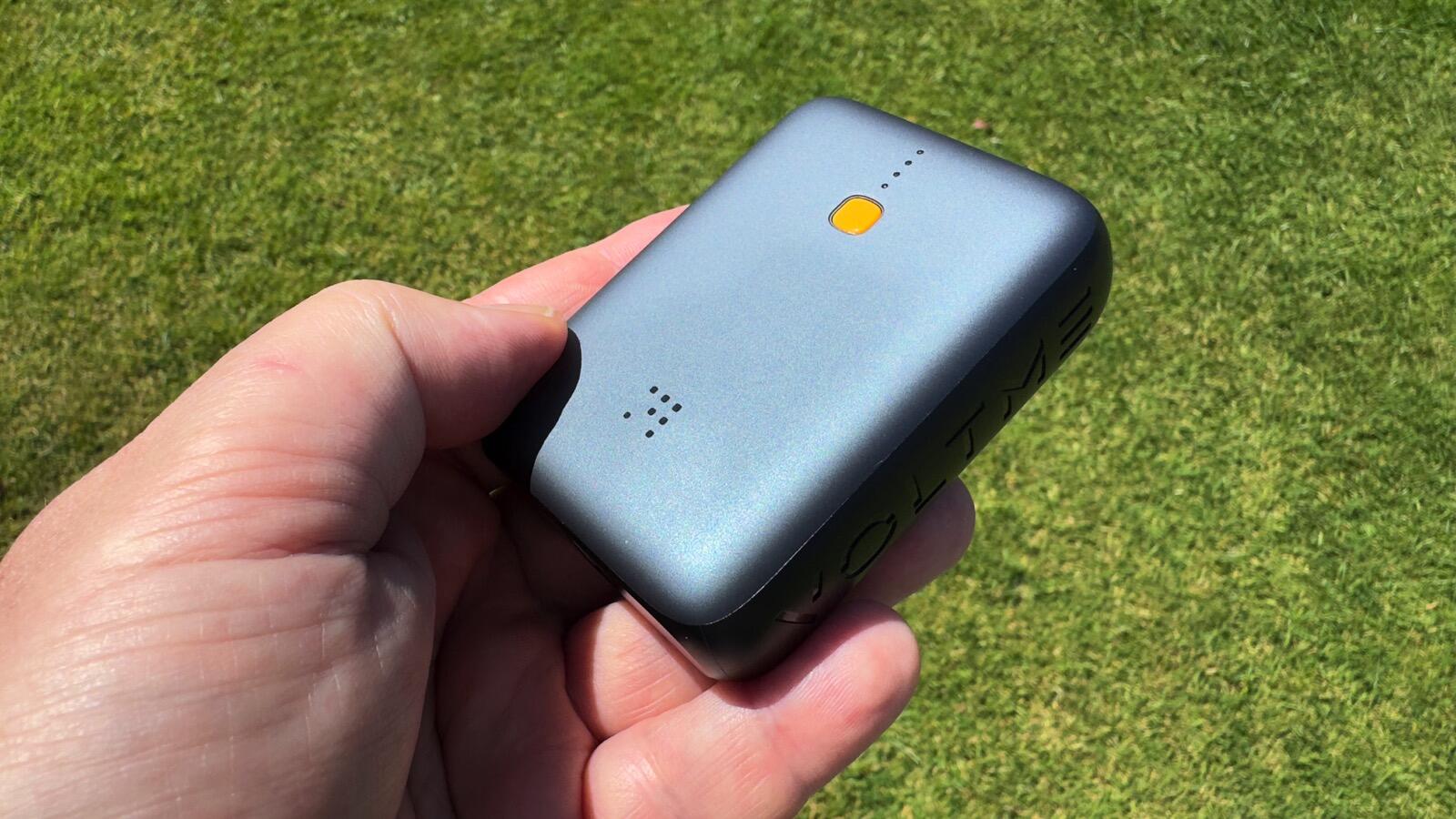 Пауэрбанк-монстр! Заряжает 3 устройства одновременно!