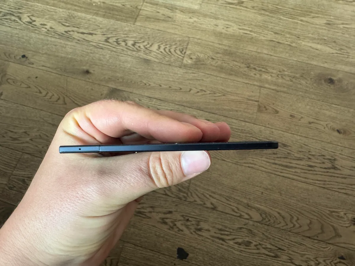 Убийца смартфона вернулся? Этот гаджет для заметок доказывает, что ИИ-устройства еще живы.