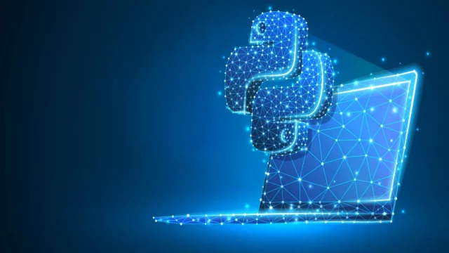 Python жив! Несмотря на сокращение финансирования, язык-ветеран остается на вершине популярности