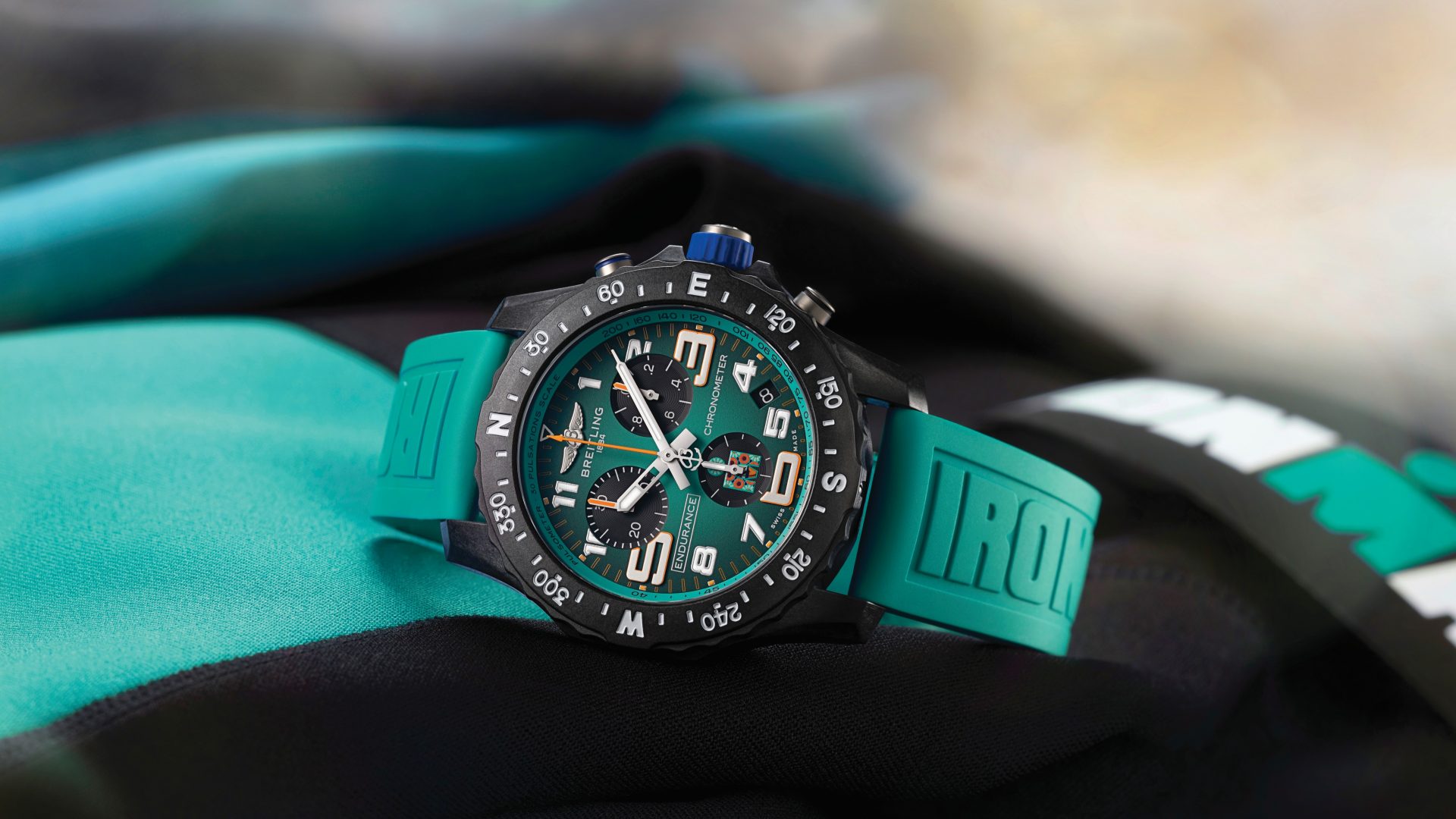 Новые часы Breitling – дань уважения Ironman. В чём их особенность?