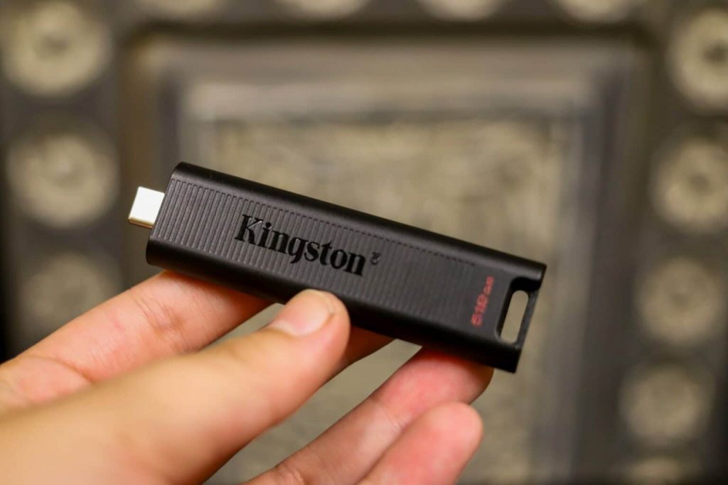 Обзор Kingston DataTraveler Max