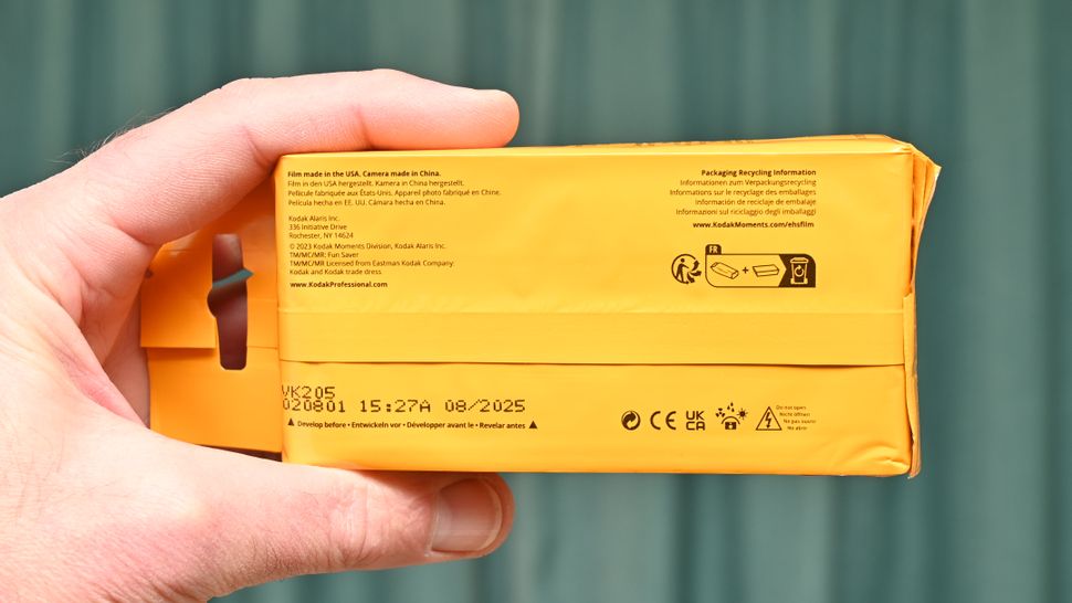 Обзор Kodak Funsaver: соблазнительный и заряженный картинка Kodak Funsaver