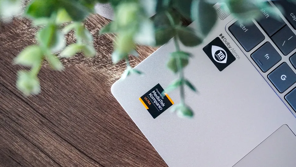 Lenovo Chromebook Plus 14 