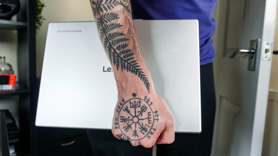 Lenovo Chromebook Plus 14 