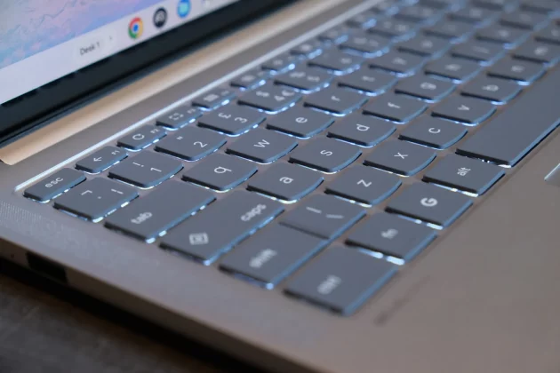 Обзор Lenovo Chromebook Plus 14: лучший хромбук, который я тестировал фото