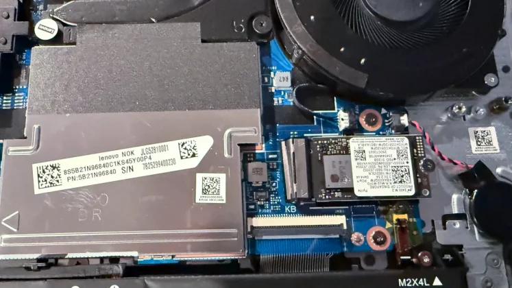 Обзор Lenovo LOQ 15ARP9: неплохие игры, но низкая производительность фото